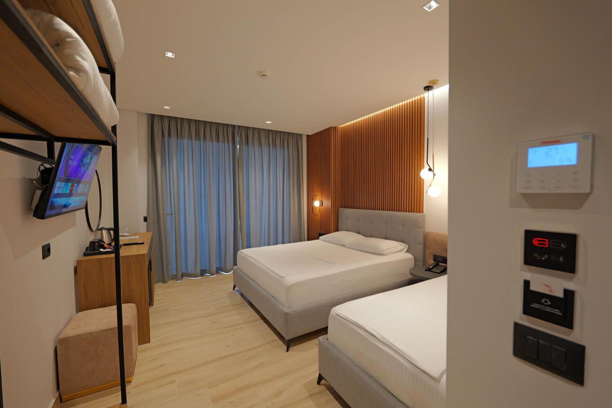 Ori Mare Hotel Ksamil Exterior photo